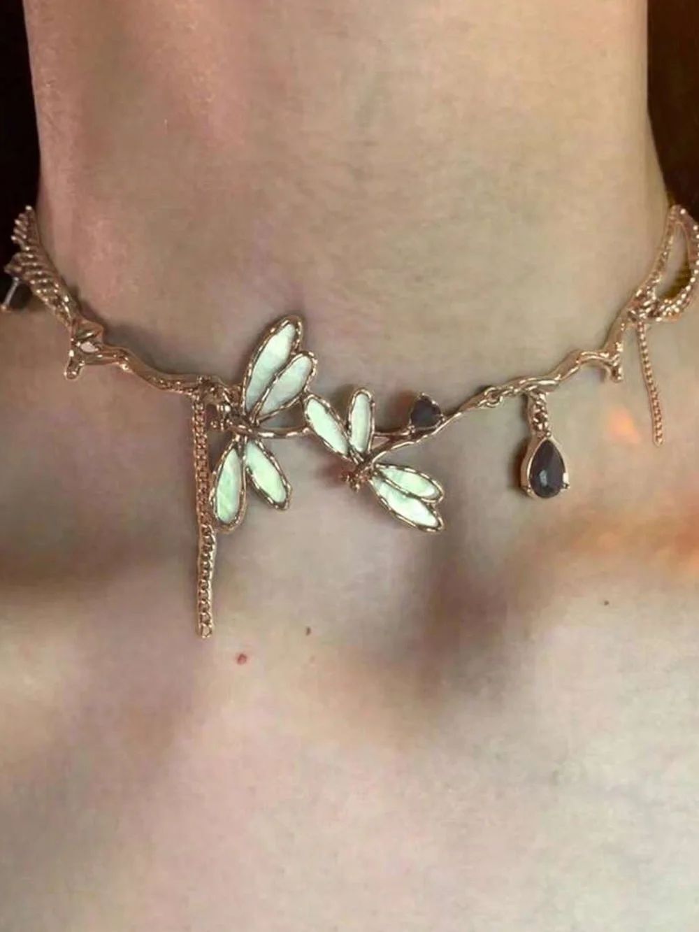 Dragonfly necklace N2469